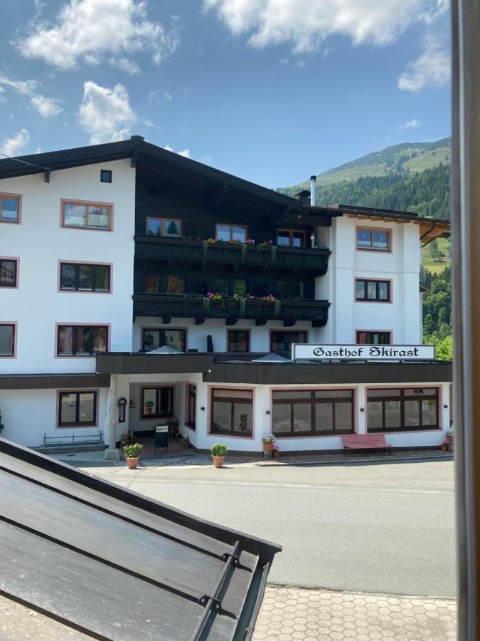 Hotel Skirast - Kirchberg